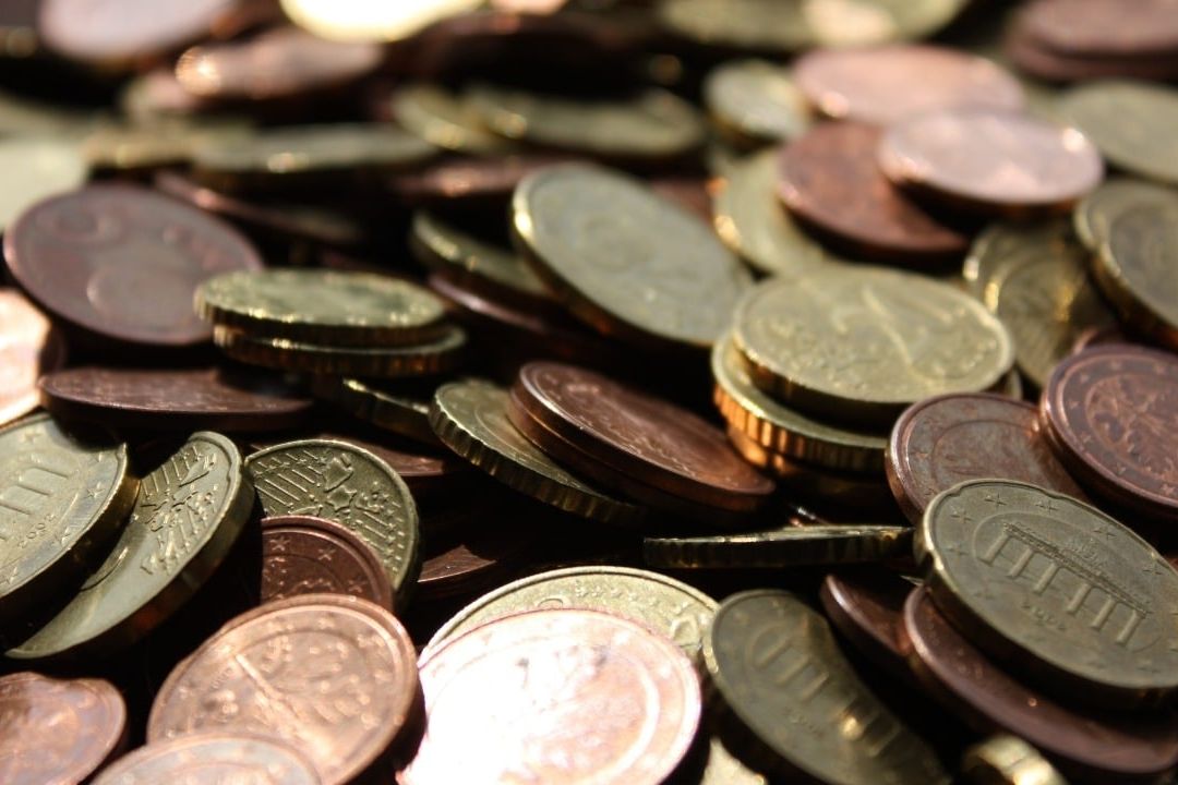 Estas 3 monedas latinoamericanas valen más que el peso mexicano