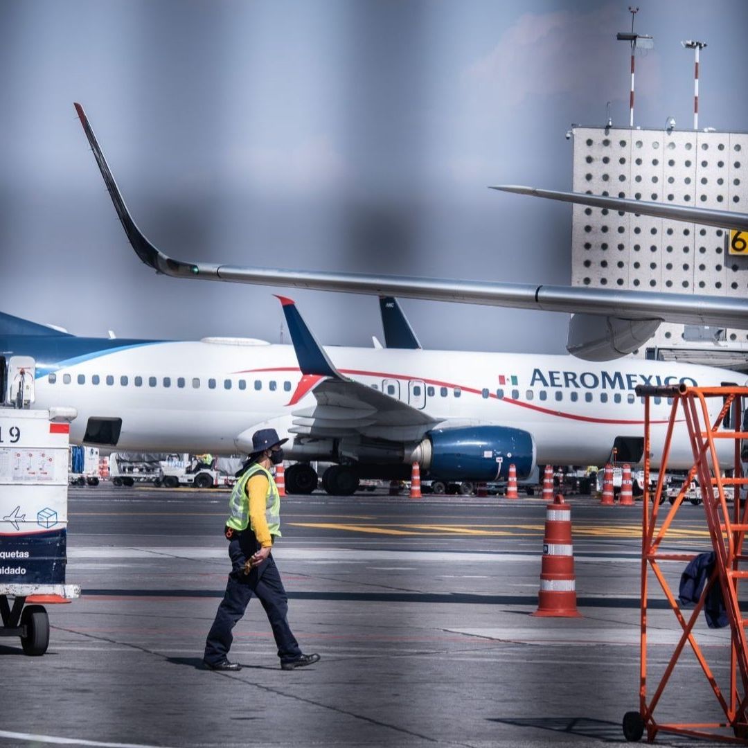 Avión de Aeroméxico en el AICM