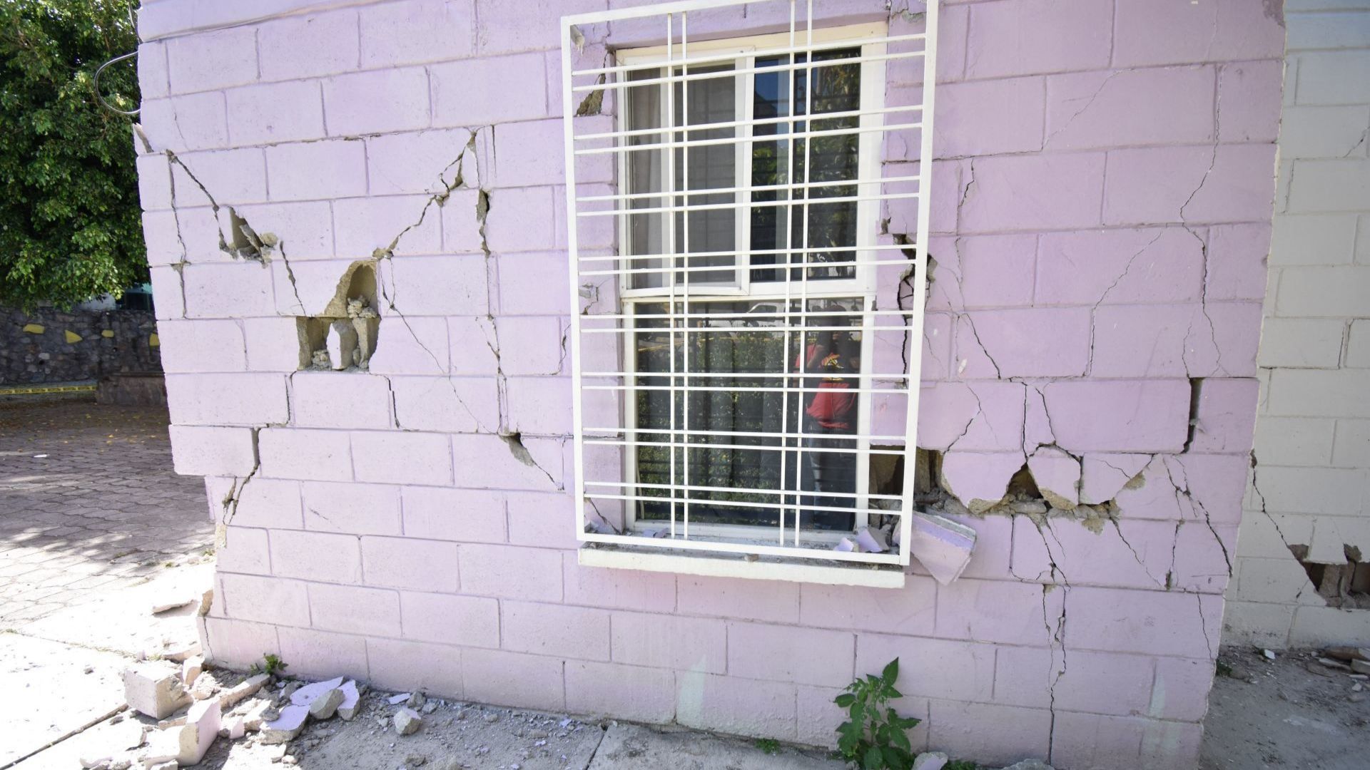 Daños por sismos en Fraccionamiento Infonavit en Chilpancingo, Guerrero