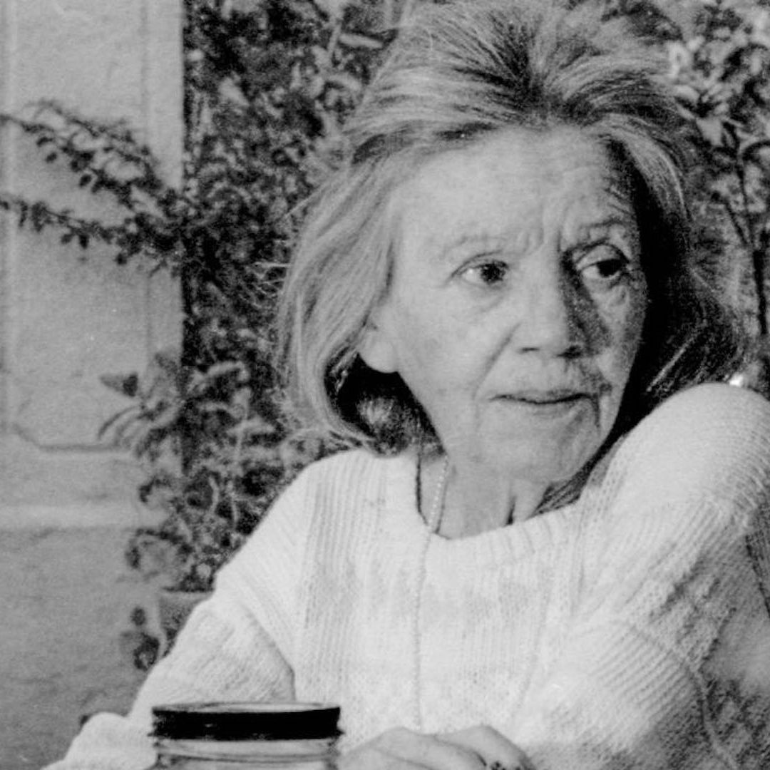 Elena Garro en su casa de Cuernavaca en 1991