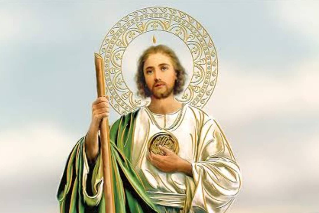 ¿Qué significan los símbolos en la figura de San Judas Tadeo?