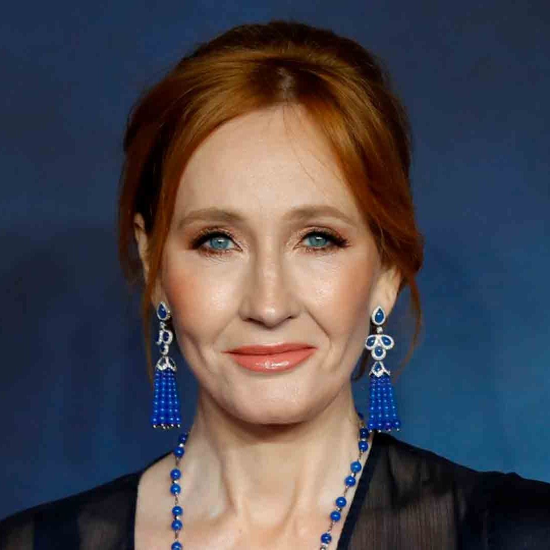La autora J.K. Rowling presenta servicio de apoyo a víctimas de violencia sexual