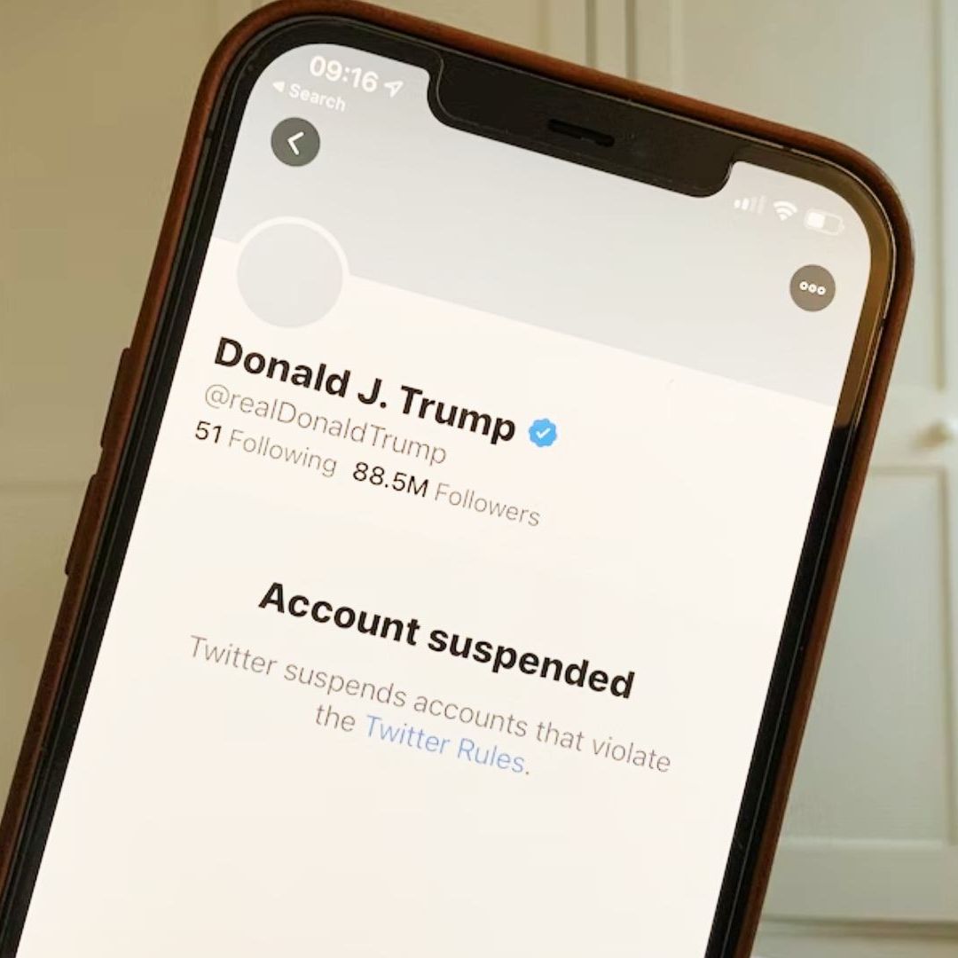 En 2021,Twitter decidió suspender la cuenta de Donald Trump por incitar al odio