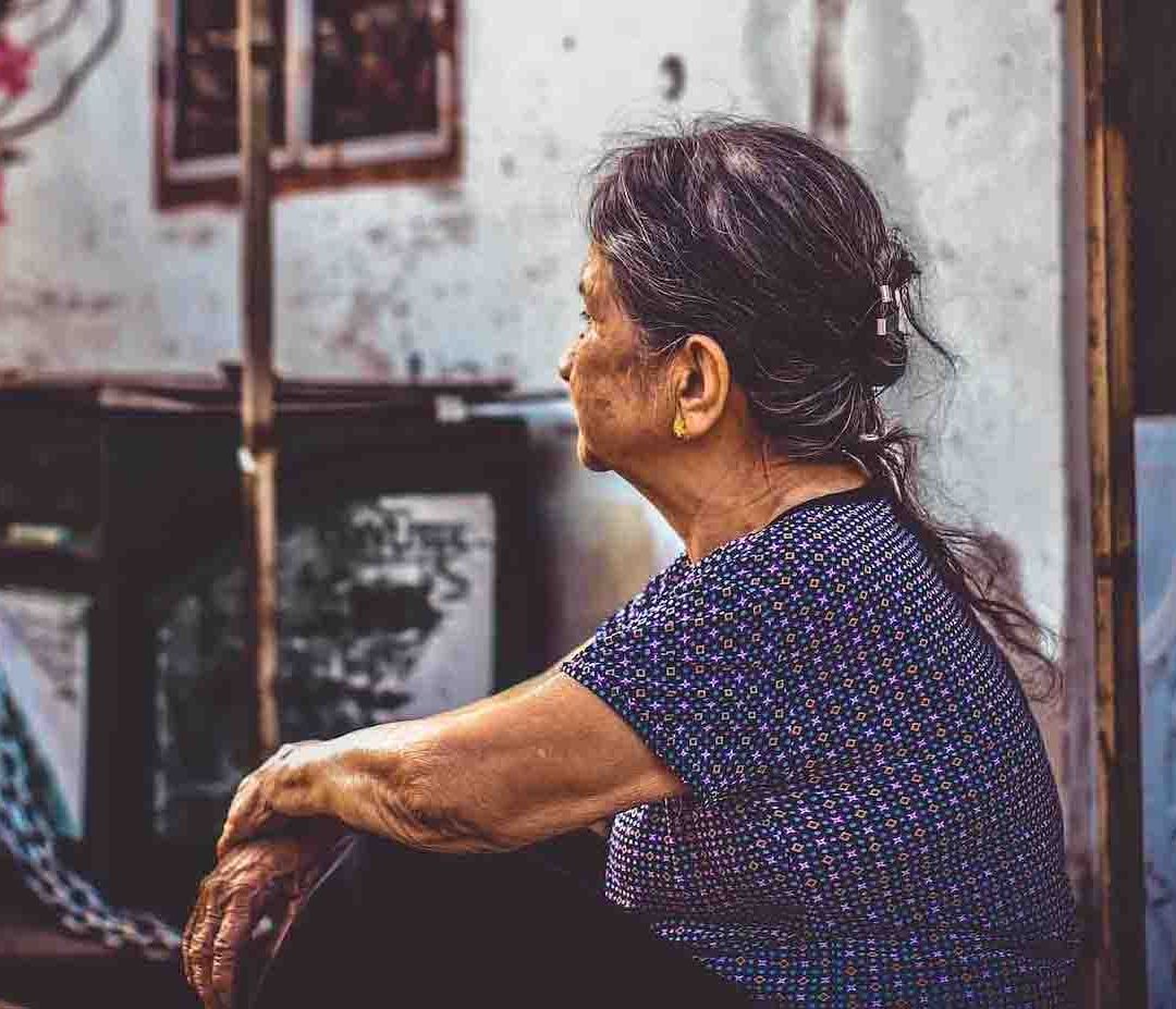 Científicos descubren por qué las mujeres padecen más Alzheimer