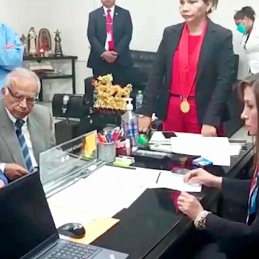 Pedro Castillo tras ser detenido en Perú