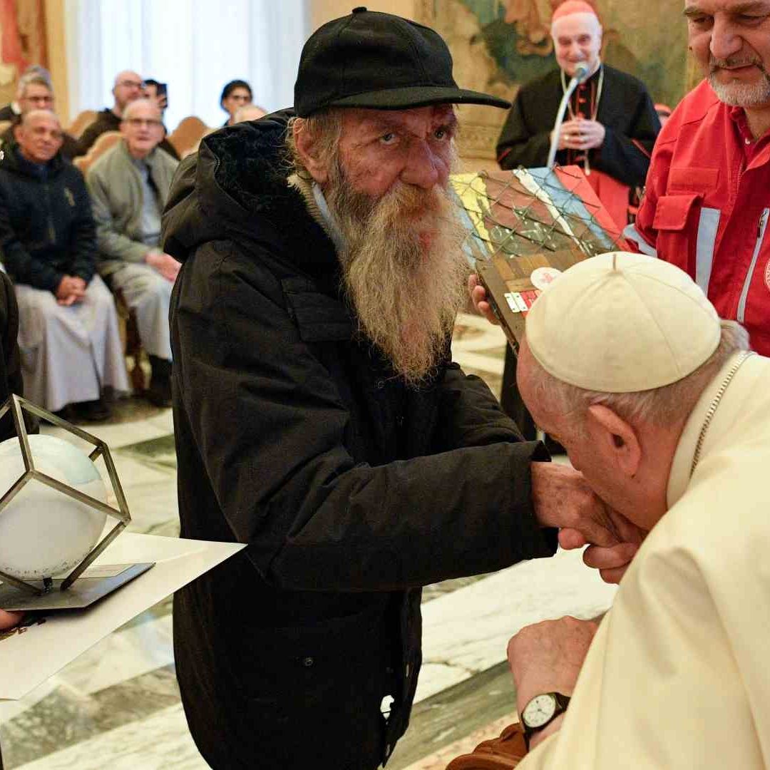 Papa Francisco festejó su cumpleaños junto a Gian Piero, de 75 años