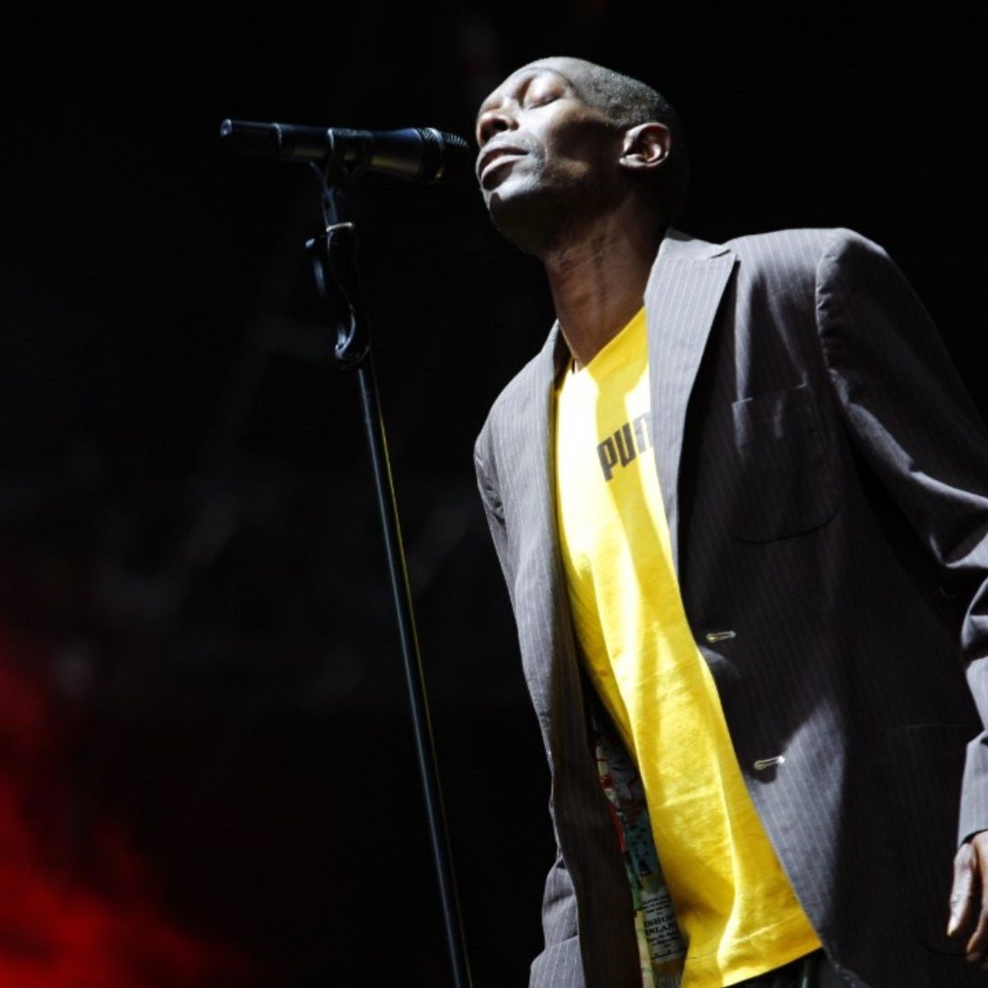 El cantante Maxi Jazz durante un concierto en Francia