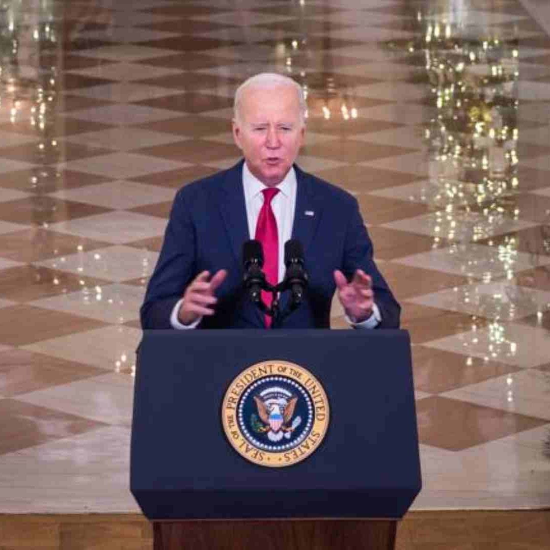 Biden firma decreto para financiar el Gobierno en 2023