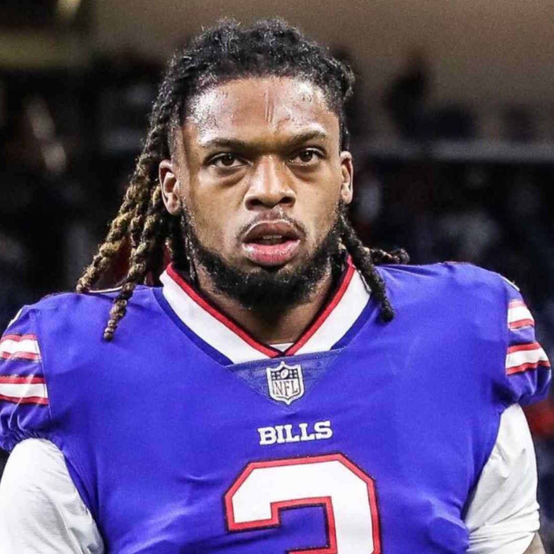 El jugador de los Bills se desplomó durante el juego del lunes