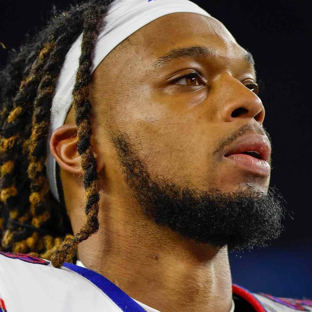 Hamlin Se Recupera; Habló con Sus Compañeros de NFL