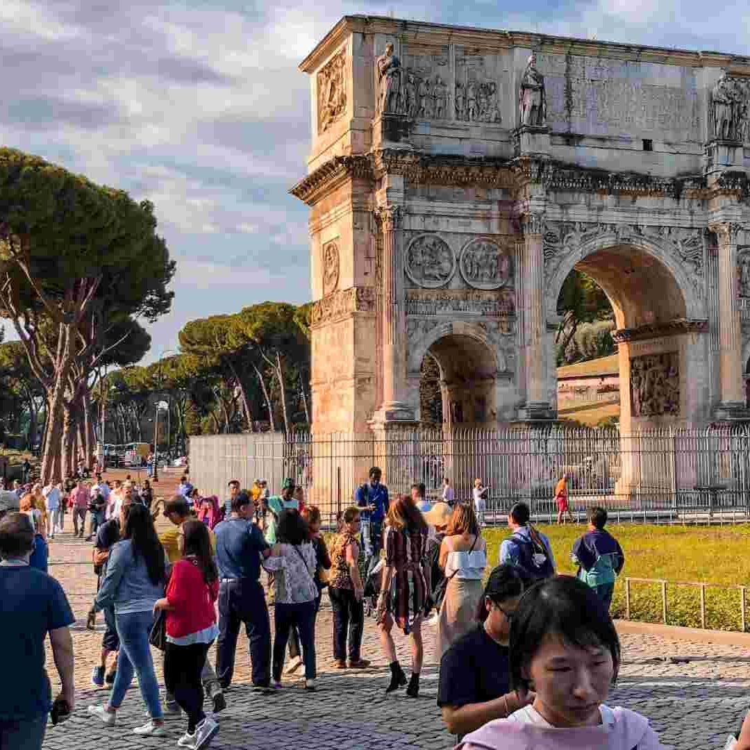 Turismo mundial se recupera y está cerca de cifras prepandémicas