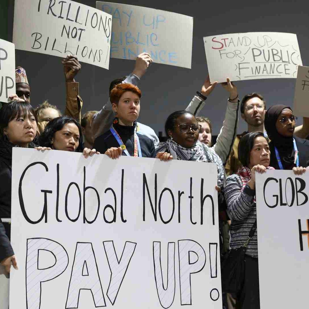 Activistas piden a los países ricos asumir su responsabilidad en la crisis climática.
