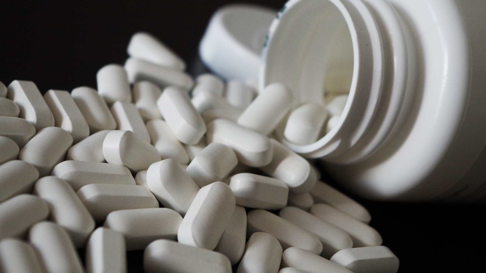 Cofepris alerta por reto viral con clonazepam