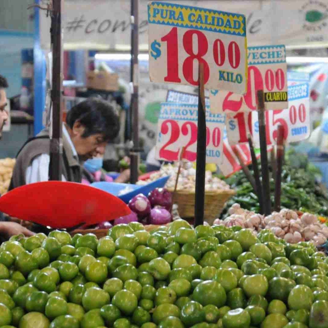 La inflación de México aceleró en enero de 2023 ligeramente por encima de lo esperado