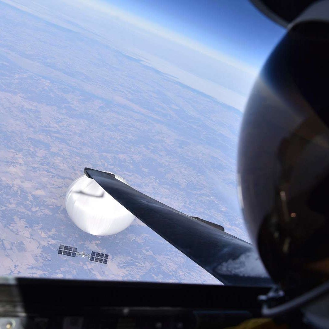 Globo Chino capturado desde un avión caza de EUA