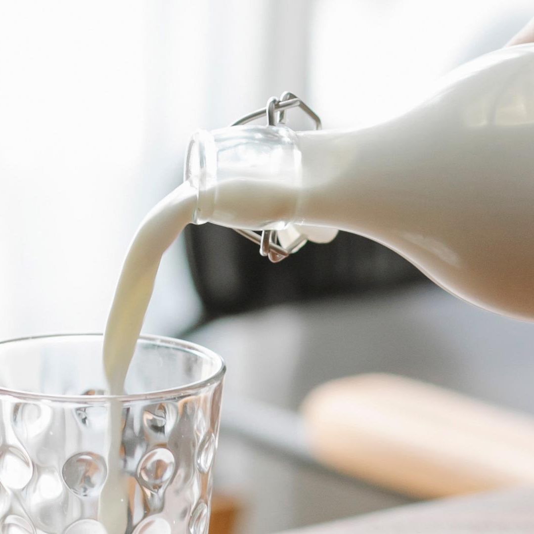 Leche Vegetal: FDA Propone que Soya, Almendra y Otras Bebidas Sigan Utilizando ese Nombre