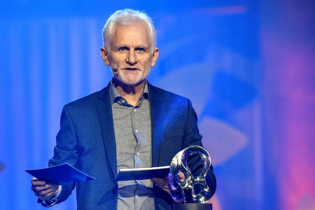 Un tribunal en Bielorrusia condenó a 10 años de prisión a Alés Bialiatski, defensor de derechos humanos y Premio Nobel de la Paz 2022