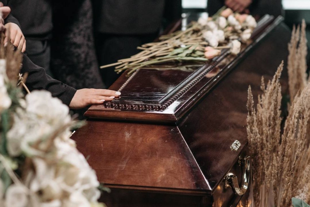 Informan Equivocadamente Muerte de Joven a su Padre