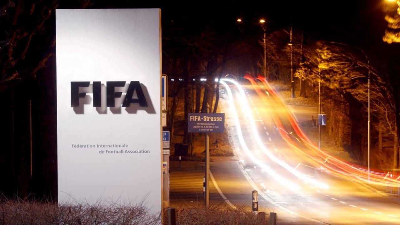 FIFA prevé mejoras en protocolo para lesiones cerebrales
