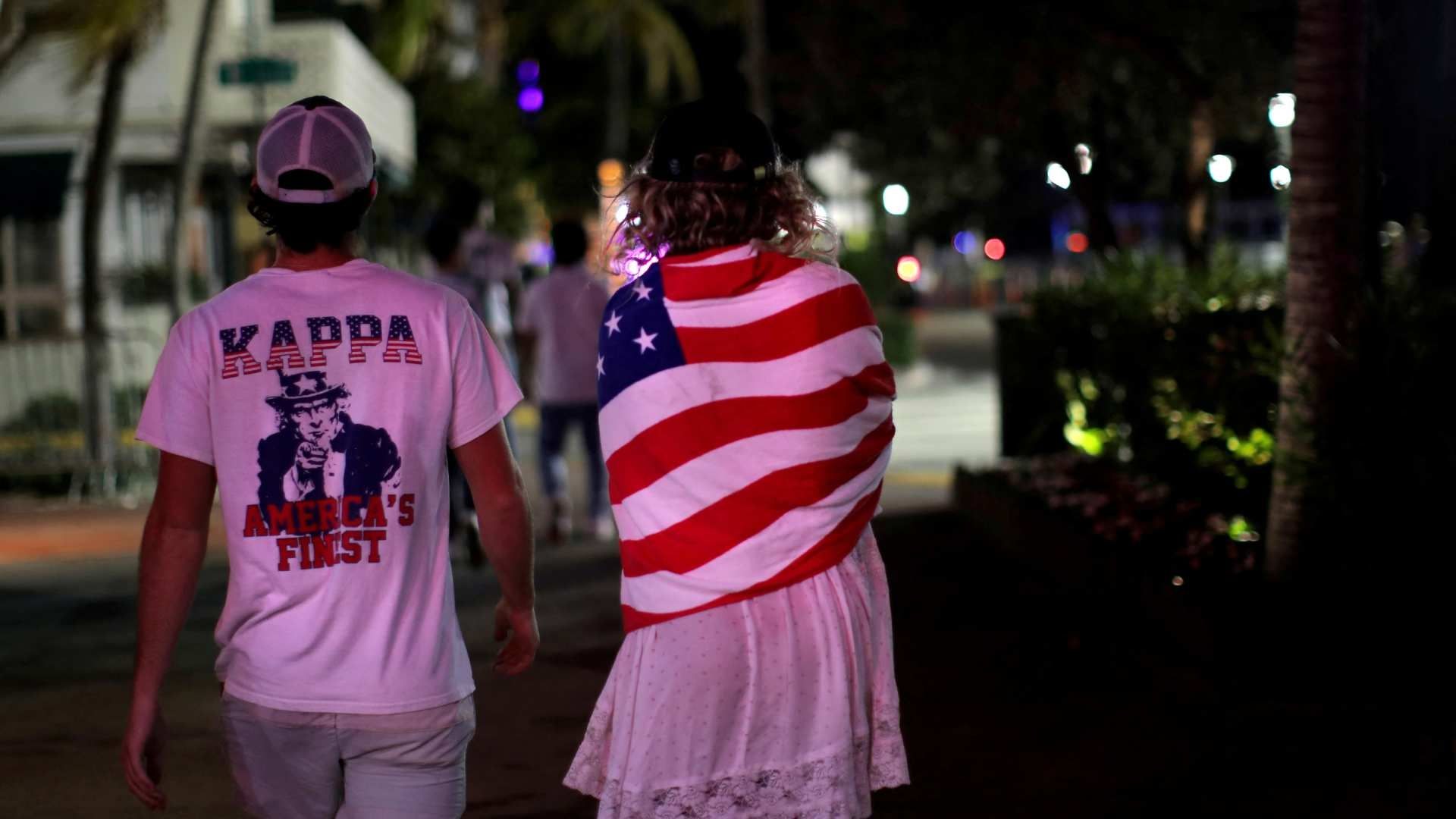 Las autoridades de Miami Beach mantienen una fuerte presencia policial en el turístico barrio de South Beach