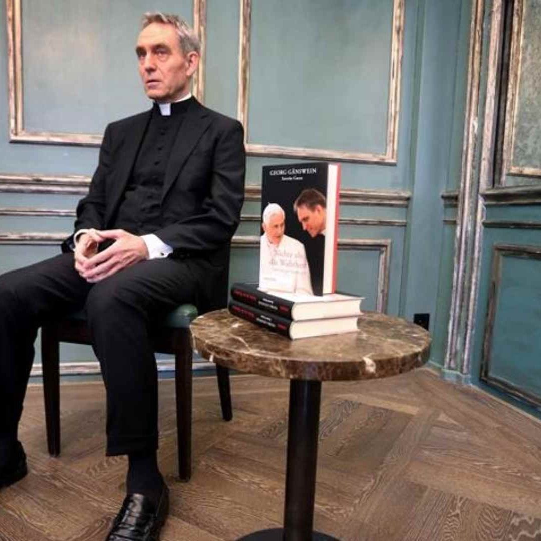 Secretario de Benedicto XVI ya destruyó sus cartas privadas