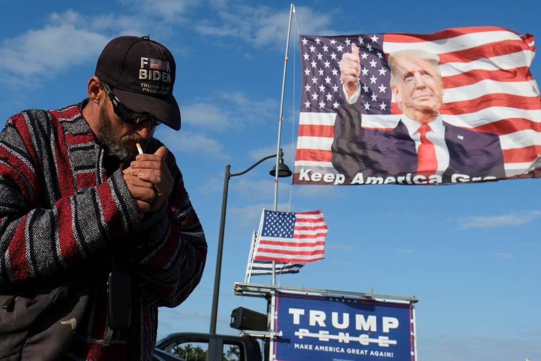 Donald Trump pide a sus seguidores "defensa pacífica" de su movimiento