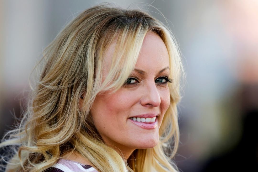 Perfil de Stormy Daniels, quien acusa a Donald Trump de soborno