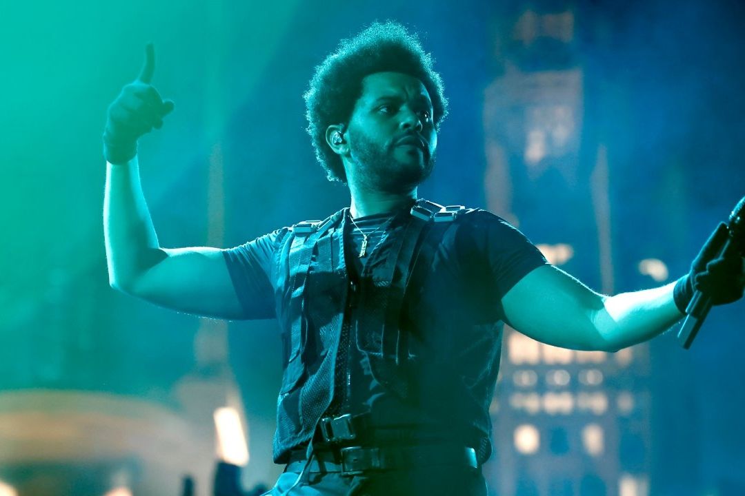 El cantautor canadiense The Weeknd es el artista más popular del mundo, de acuerdo con el Récord Guinness