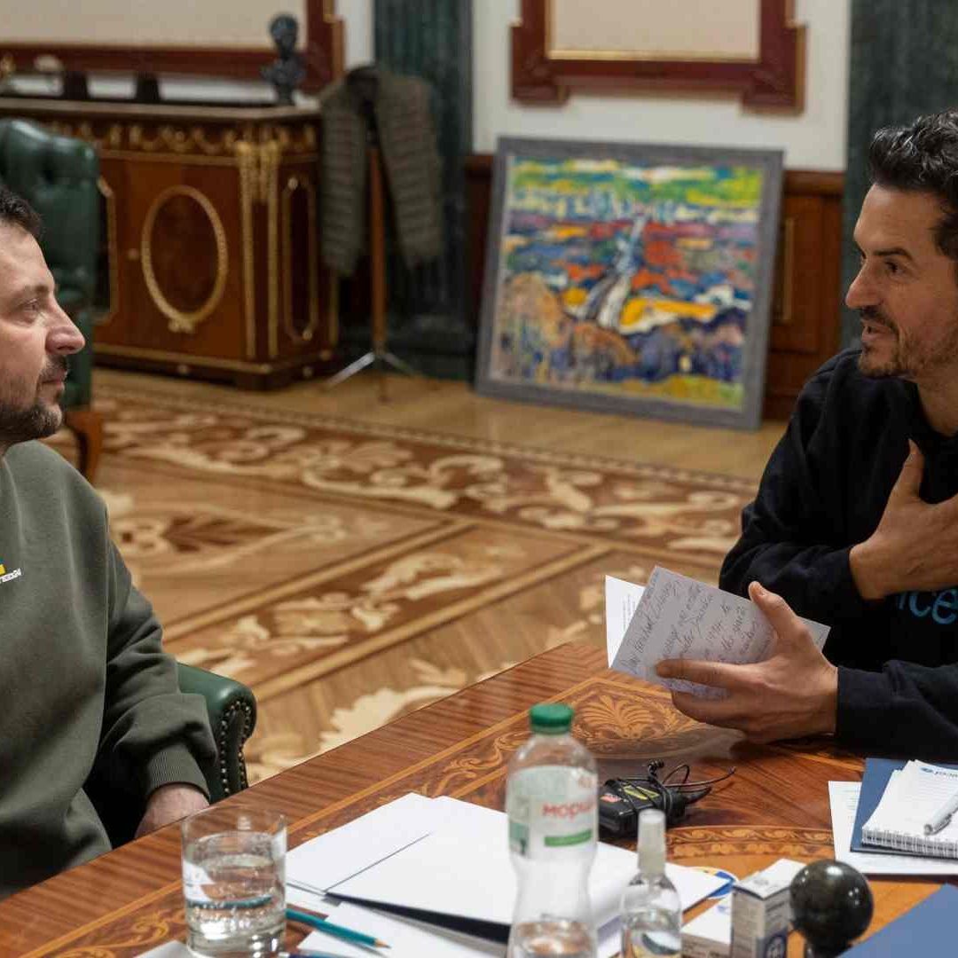 Orlando Bloom se reúne con Zelenski en pro de la niñez
