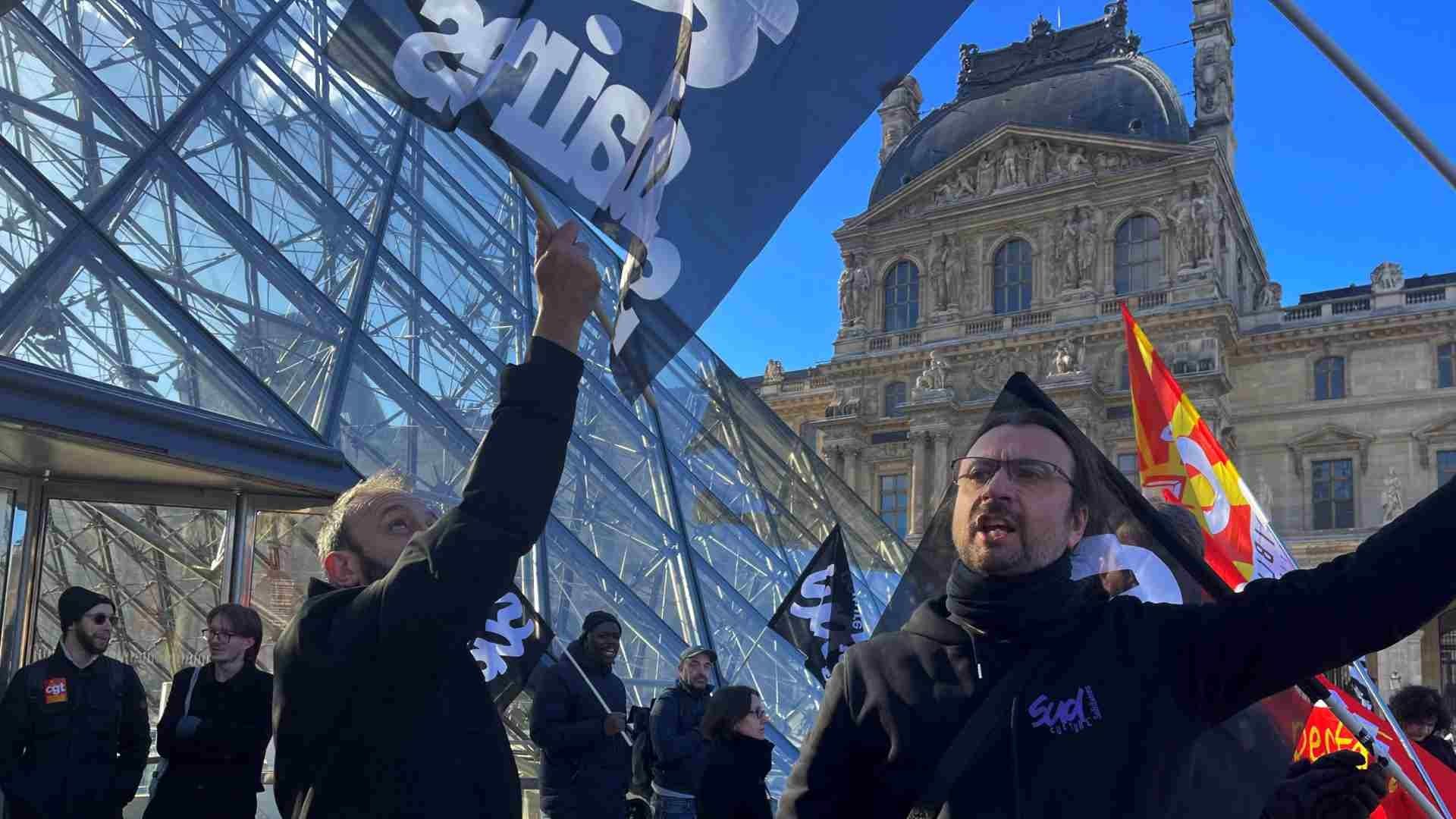 Francia busca dialogar con sindicatos, más allá de pensiones