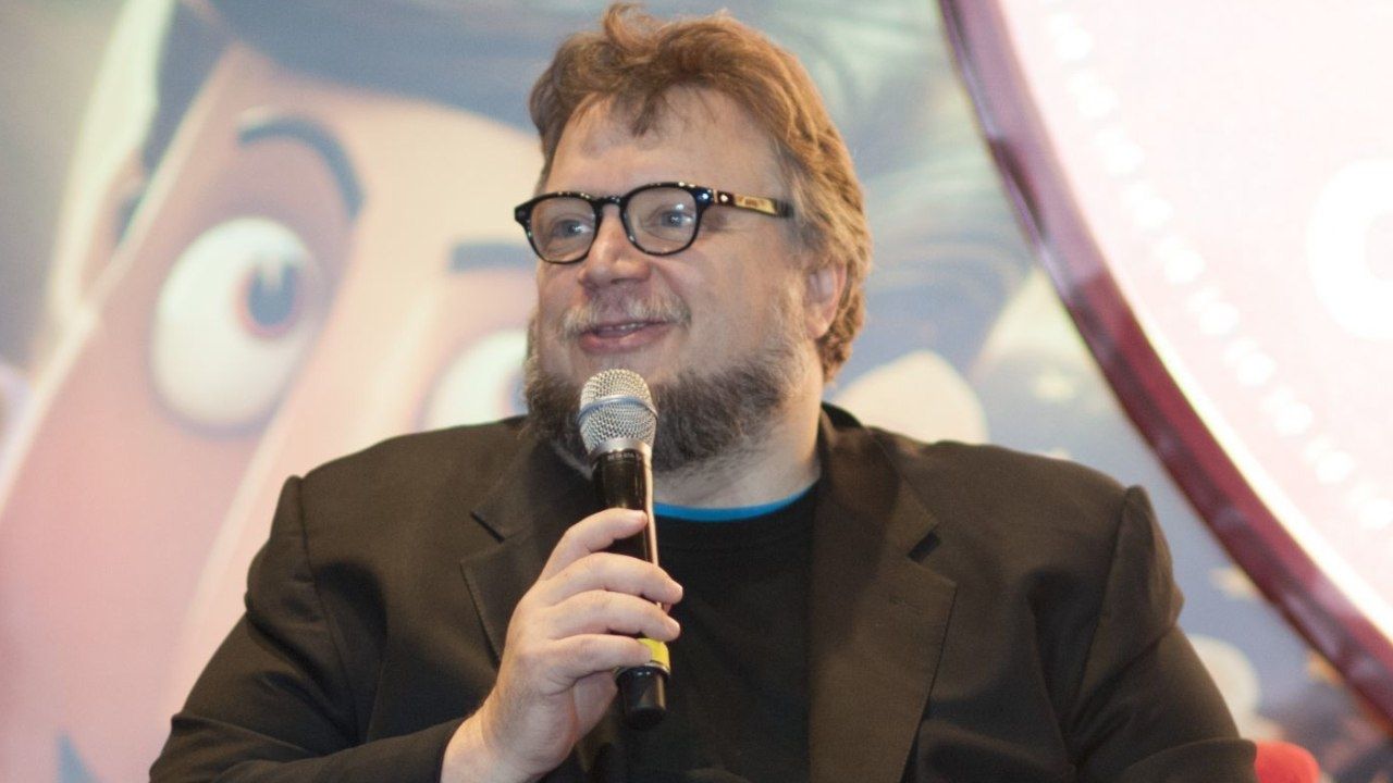 ¿Guillermo del Toro Sale en 'Spiderman Across The Spider Verse'?