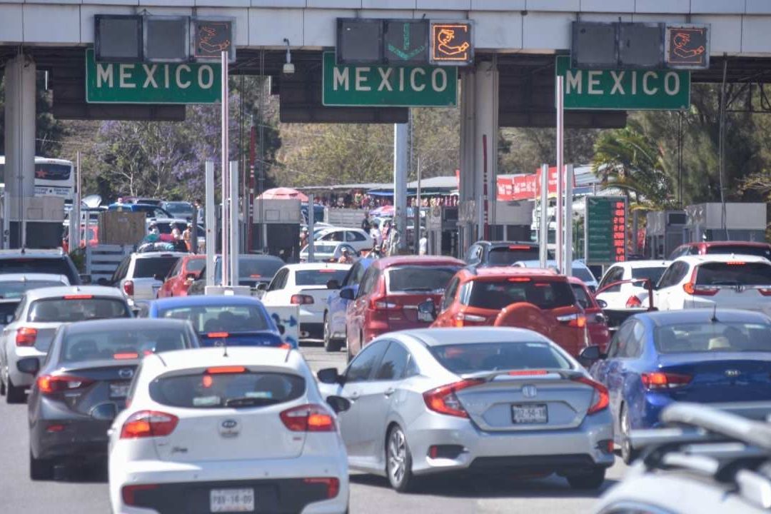 Al pagar la cuota de viaje en la caseta, los conductores tienen un seguro que los protege al viajar en carretera