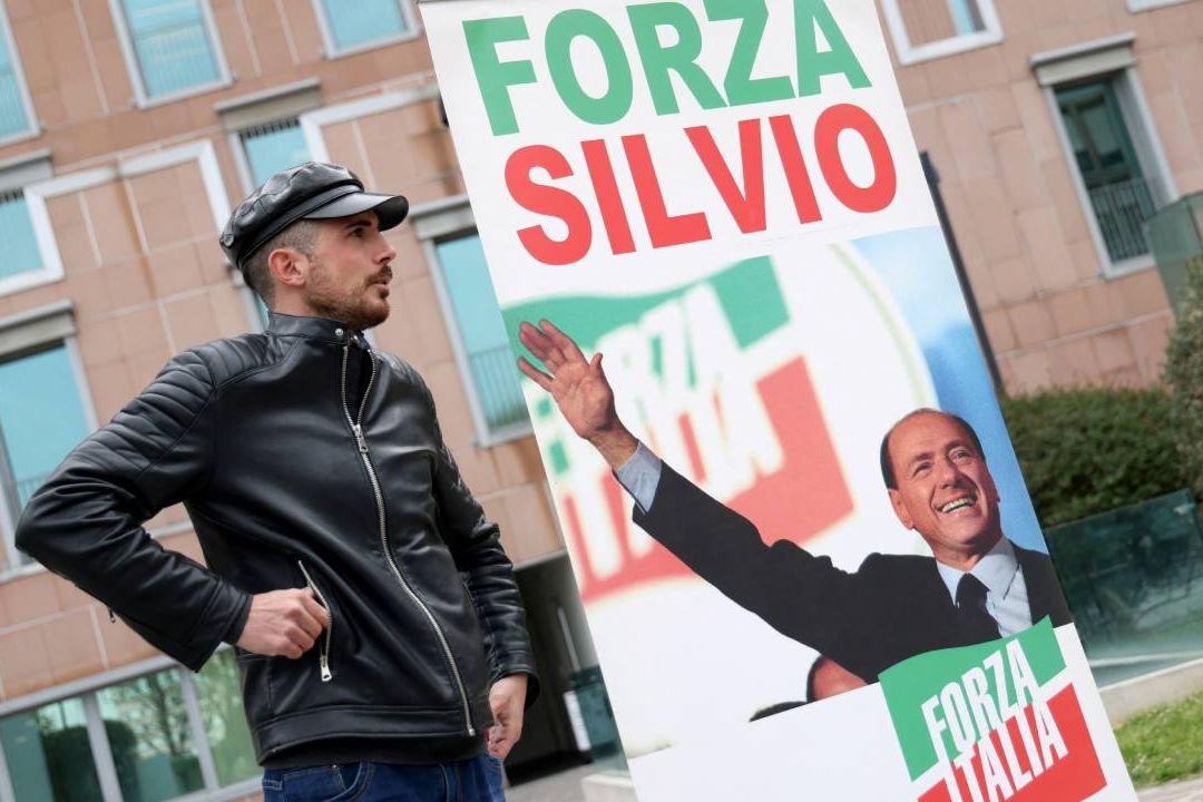 Silvio Berlusconi Responde Positivamente a Tratamiento