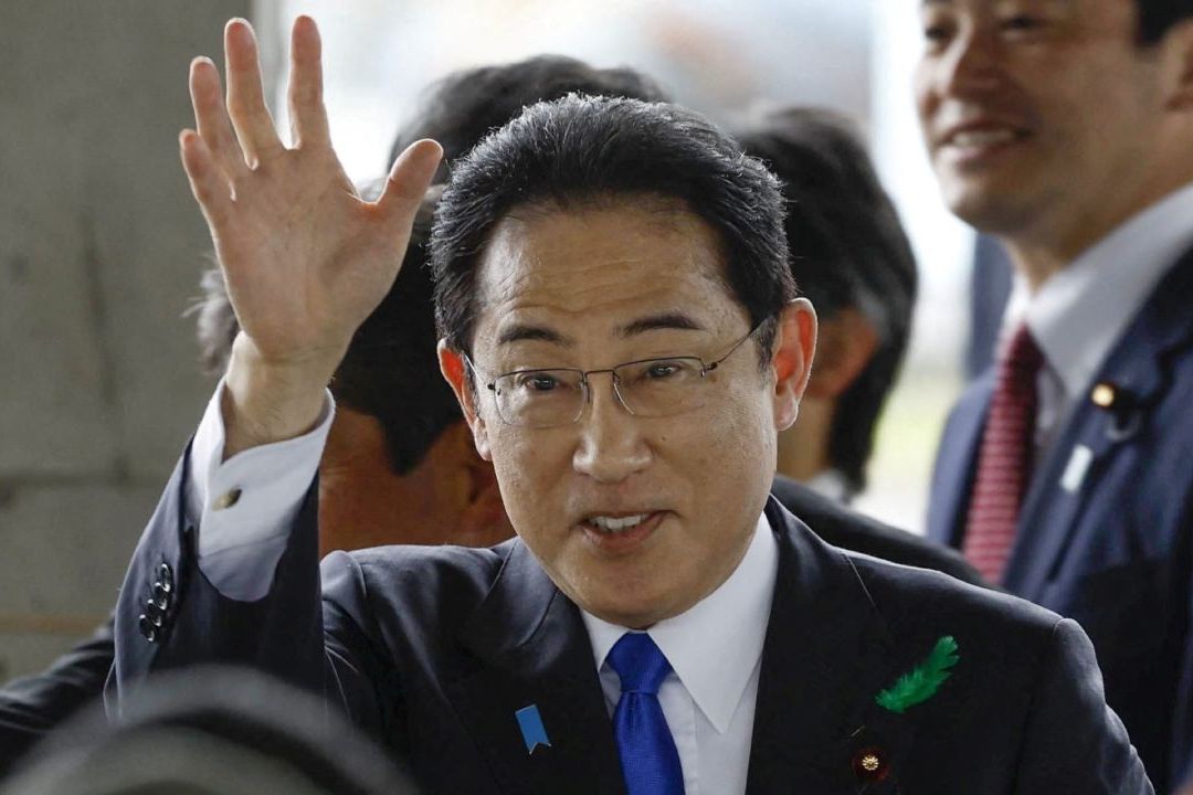 Fumio Kishida: Primer Ministro de Japón Sale Ileso de Explosión