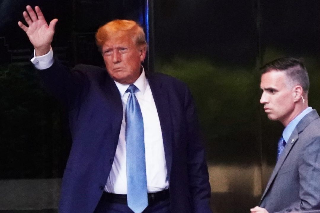 Declaración de Trump Revela Ganancias Después de su Presidencia