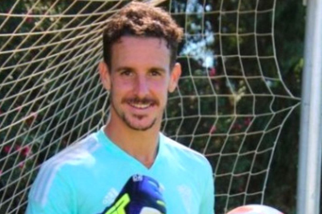 Alberto Lejárraga: Portero de España Hace Pública su Homosexualidad con una Foto
