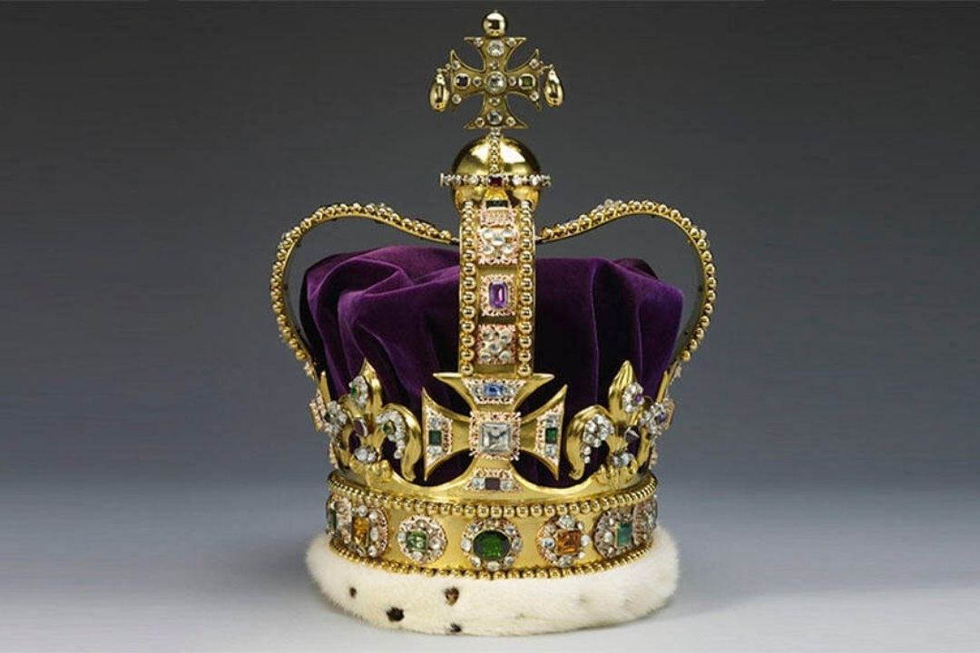 Las joyas de la corona son una serie de objetos sagrados utilizados durante la coronación