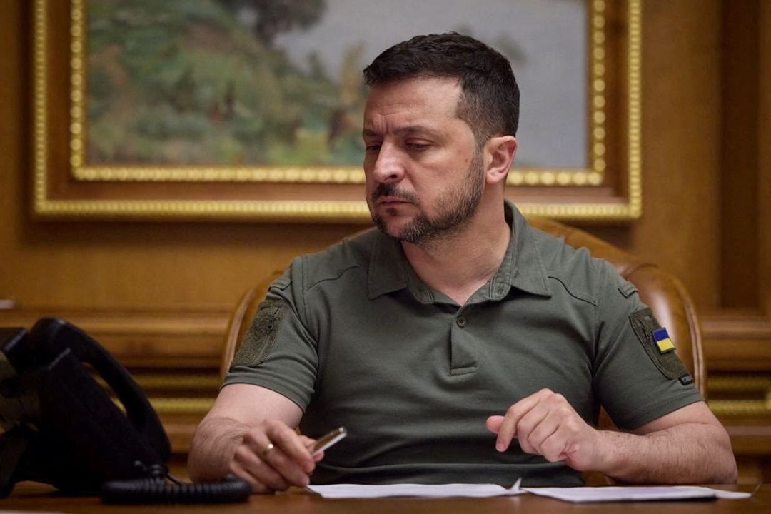 El presidente de China, Xi Jinping, y el de Ucrania, Volodimir Zelenski mantuvieron su primera conversación telefónica desde la invasión rusa en Kiev