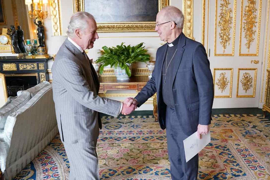 Pedirán a británicos jurar lealtad al Rey en su Coronación