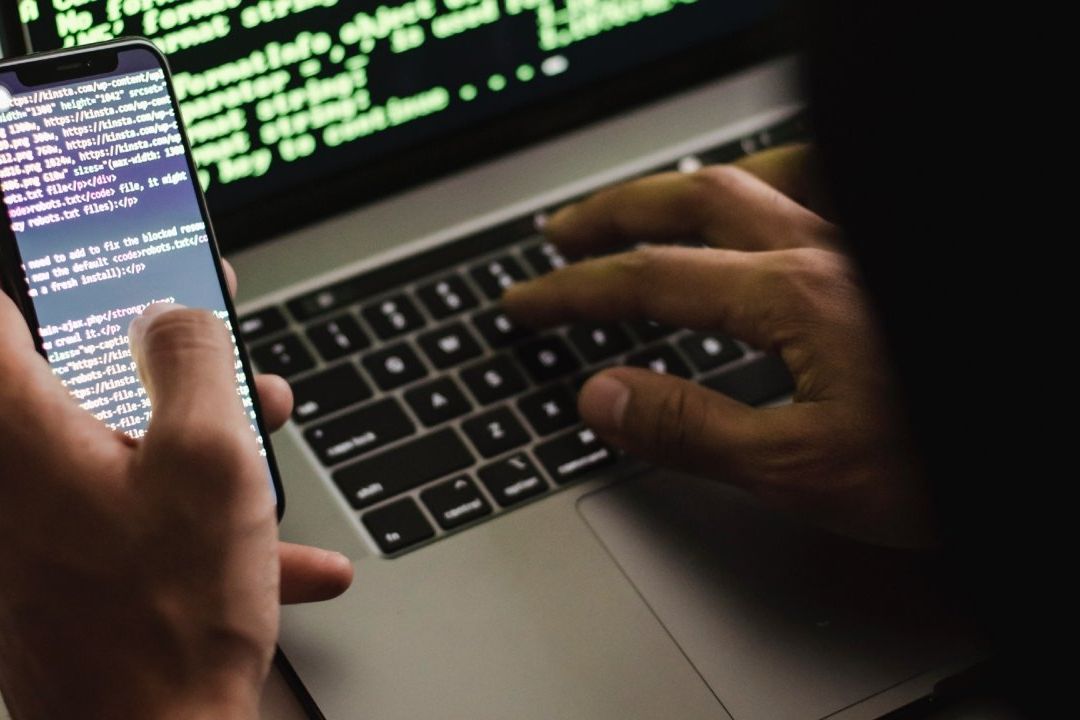 Una operación internacional coordinada por la Europol logró cerrar un portal de la dark web y detener a 288 sospechosos
