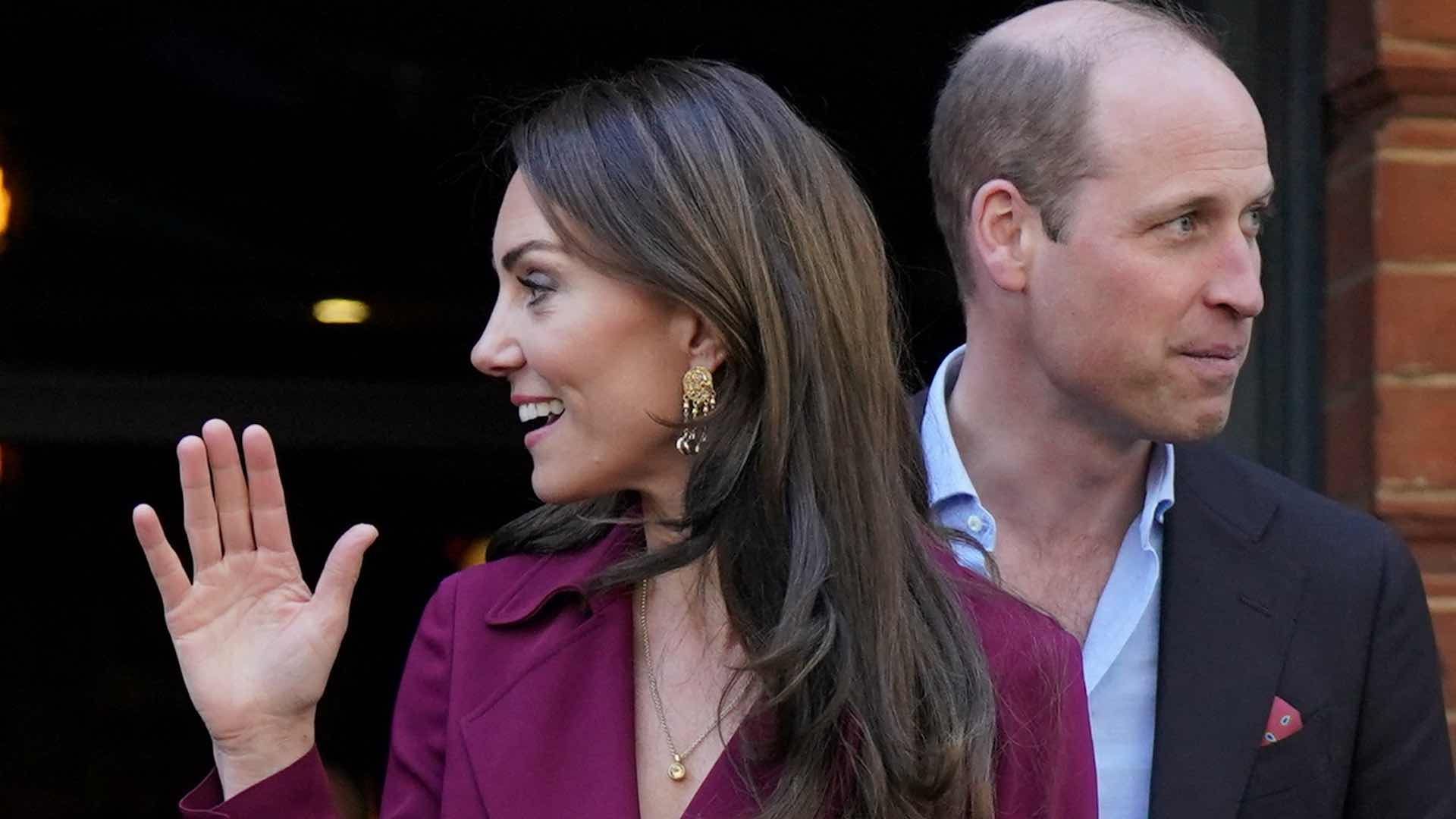 La Cabeza de la línea de sucesión es Carlos III, primogénito de Isabel II y rey de Inglaterra