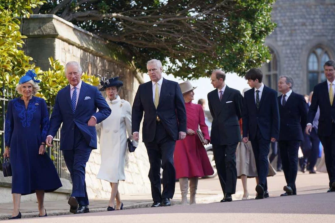 Quién es el heredero al trono de Inglaterra