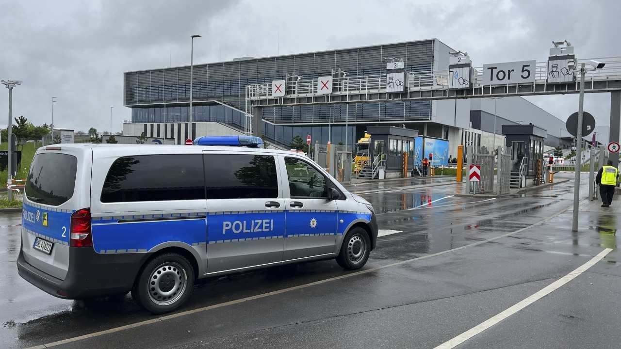 Alemania: Tiroteo en Planta de Mercedes-Benz Deja Dos Muertos