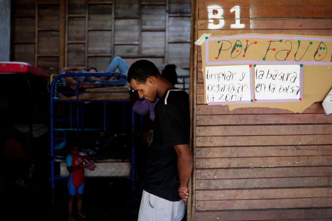 Hartos de continuos abusos, migrantes abandonan el sueño americano