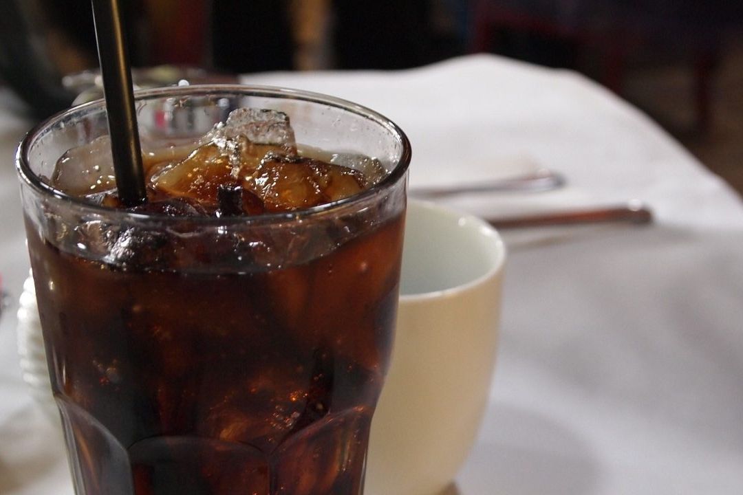 Para identificar un refresco pirata se debe prestar atención a varios detalles