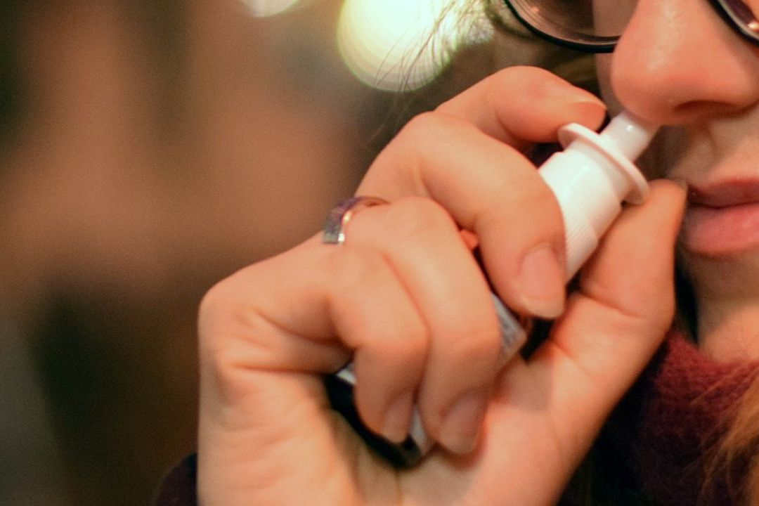 Avalan spray nasal contra sobredosis de opioides en Estados Unidos