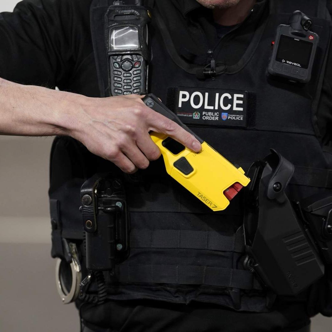 El uso de pistolas táser por parte de la policía es muy cuestionado