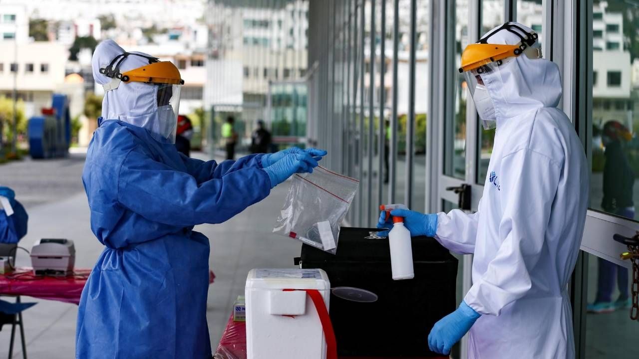 Un científico chino no descartó la posibilidad de que el virus de covid salió de un laboratorio de Wuhan, China