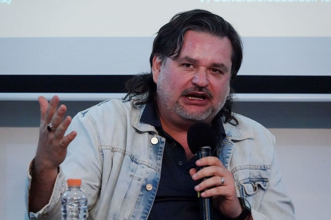 ¿Quién es el Director de la Serie de Paco Stanley ‘El Show: Crónica de un Asesinato’?