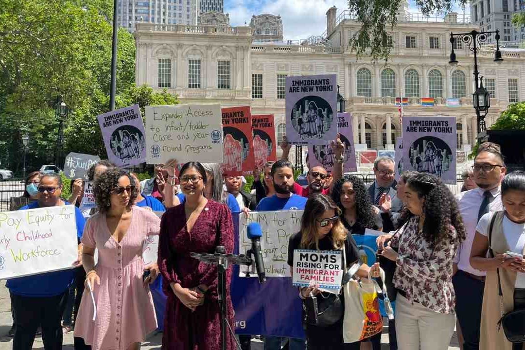 Recortes en Nueva York afectarán educación a niños migrantes